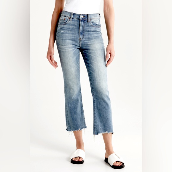 Daze Denim - Daze Shy Girl High Waist Raw Hem Crop Flare Jeans